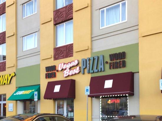Vegas Best Pizza